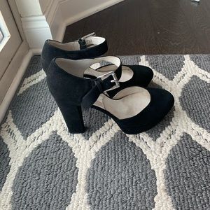 Michel Kors Black suade pumps
